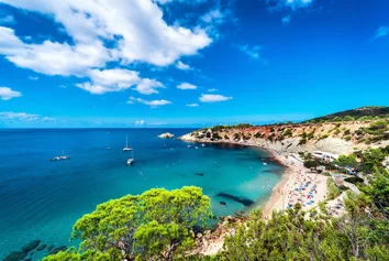 Letenky na Ibizu z Viedne za 63 eur