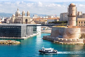 Marseille s letenkami od 16 eur