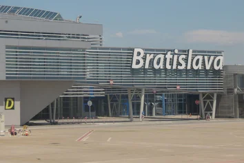 Silný august na letisku v Bratislave