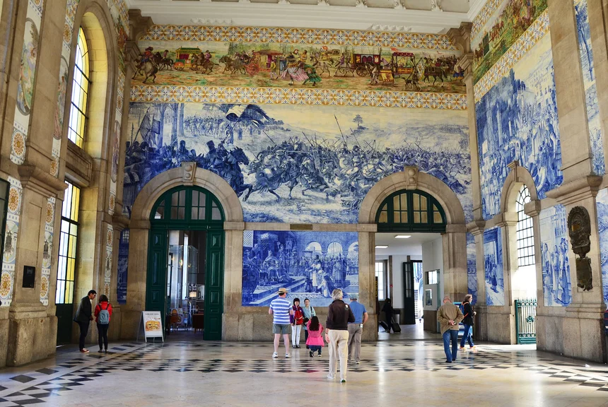Vlaková satânica São Bento Porto Vlaková satânica São Bento Porto